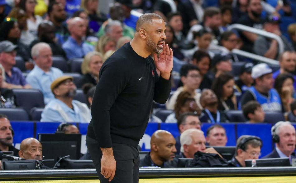 云开体育网站-意外惨败！29:8令人愤怒，NBA焦点1战：火箭20分溃败，争冠成笑话